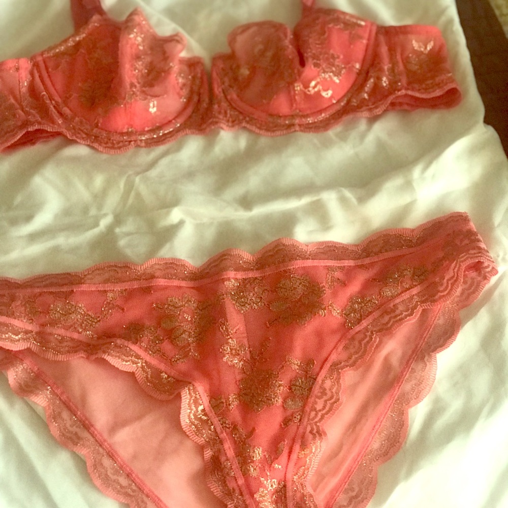 Bra and panty set